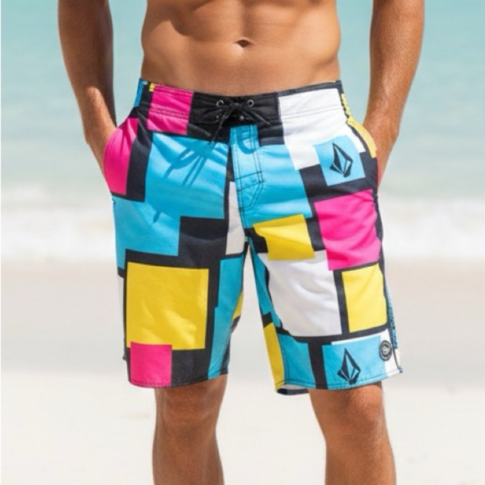 VOLCOM Men’s Vintage 90’s Colorblock Geometric Polly Pack Hybrid Shorts - Picture 2 of 11